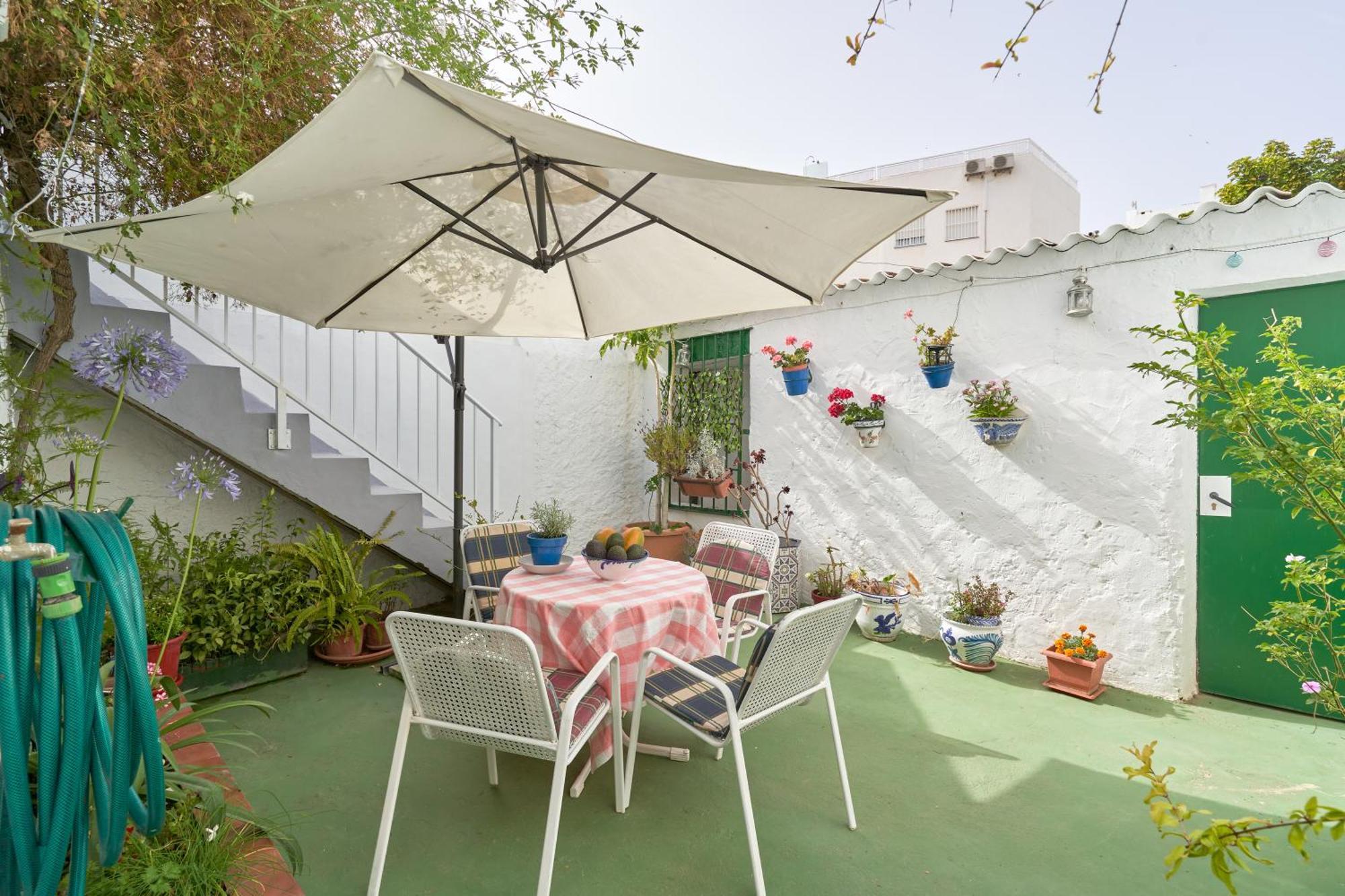 Casa Victoria G Villa Нерха Екстериор снимка
